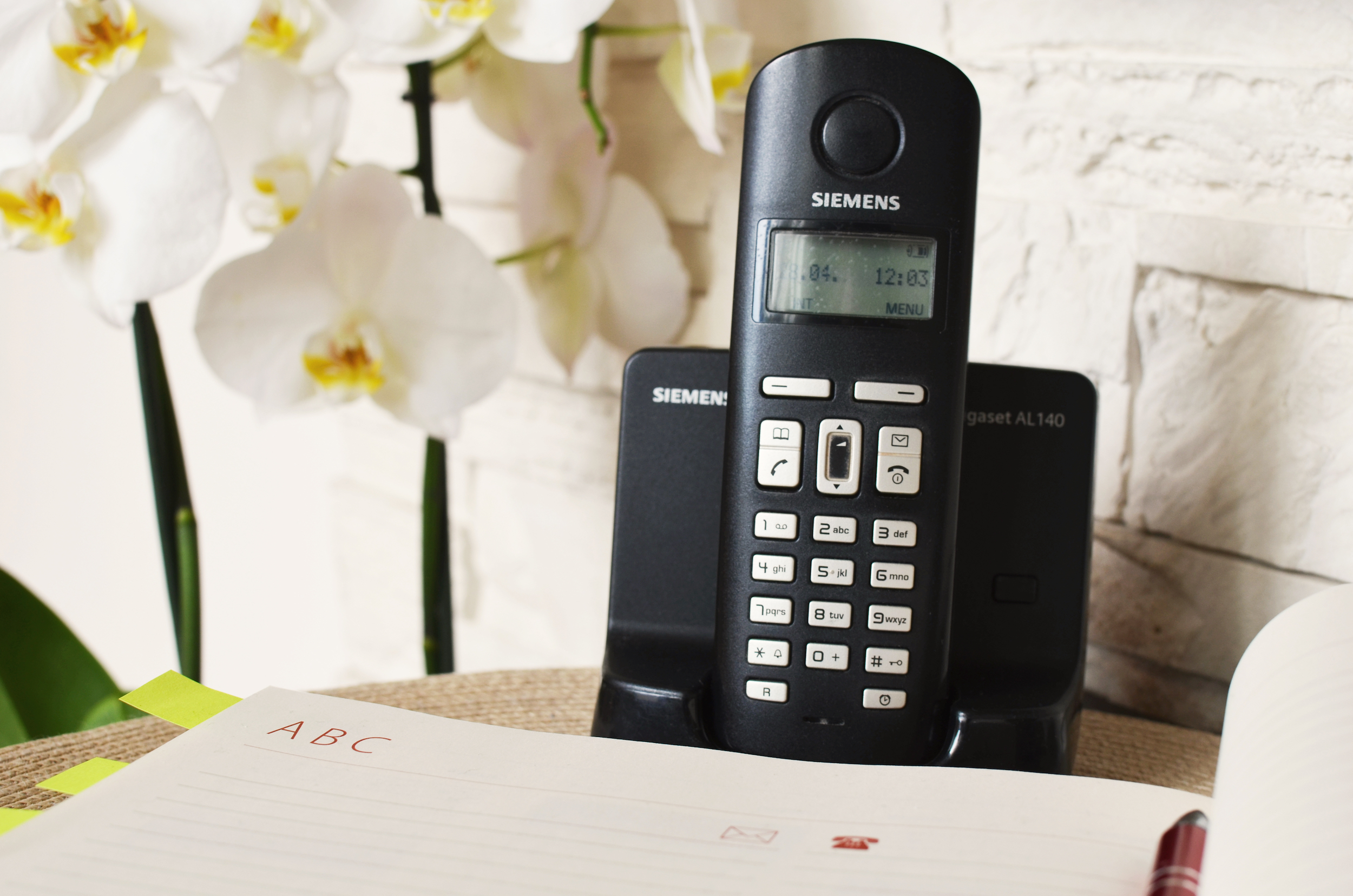 telefono-negro-fijo-telmex-